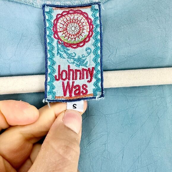 Johnny Was Embroidered Eyelet Crochet Top Size Small V-Neck Long Sleeve Boho - Picture 5 of 6